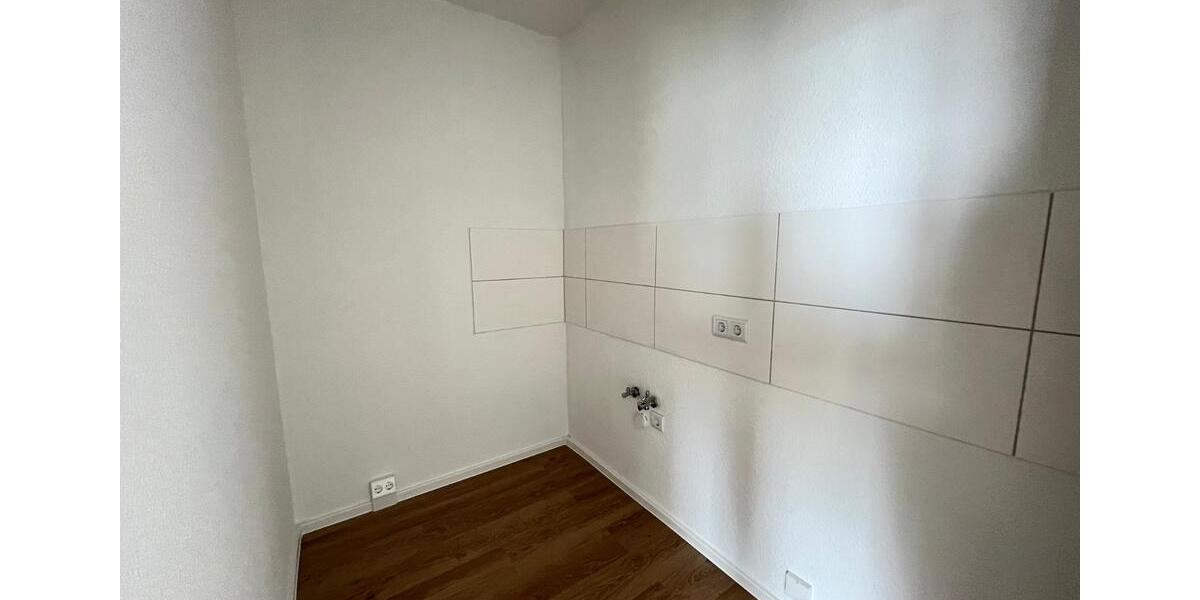 Etagenwohnung Zwickau Neuplanitz - 1 Zimmer, 35 m&sup2;, 119&euro; | Angebot:22043024