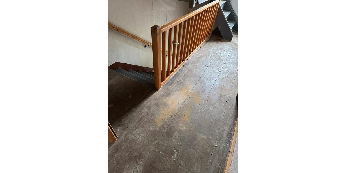 Einfamilienhaus Hohenstein-Ernstthal Ernstthal - 10 Zimmer, 140 m&sup2;, 78.000&euro; | Angebot:21974079