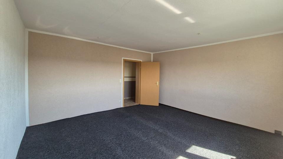 Etagenwohnung Elsterberg - 5 Zimmer, 63 m&sup2;, 300&euro; | Angebot:22688761