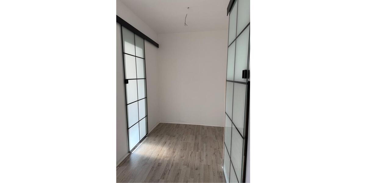 Etagenwohnung Zwönitz - 2.5 Zimmer, 56 m&sup2;, 392&euro; | Angebot:25779302