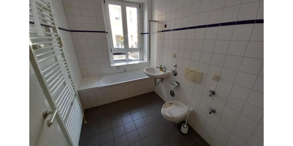 Etagenwohnung Meerane - 3 Zimmer, 86 m&sup2;, 460&euro; | Angebot:24254861