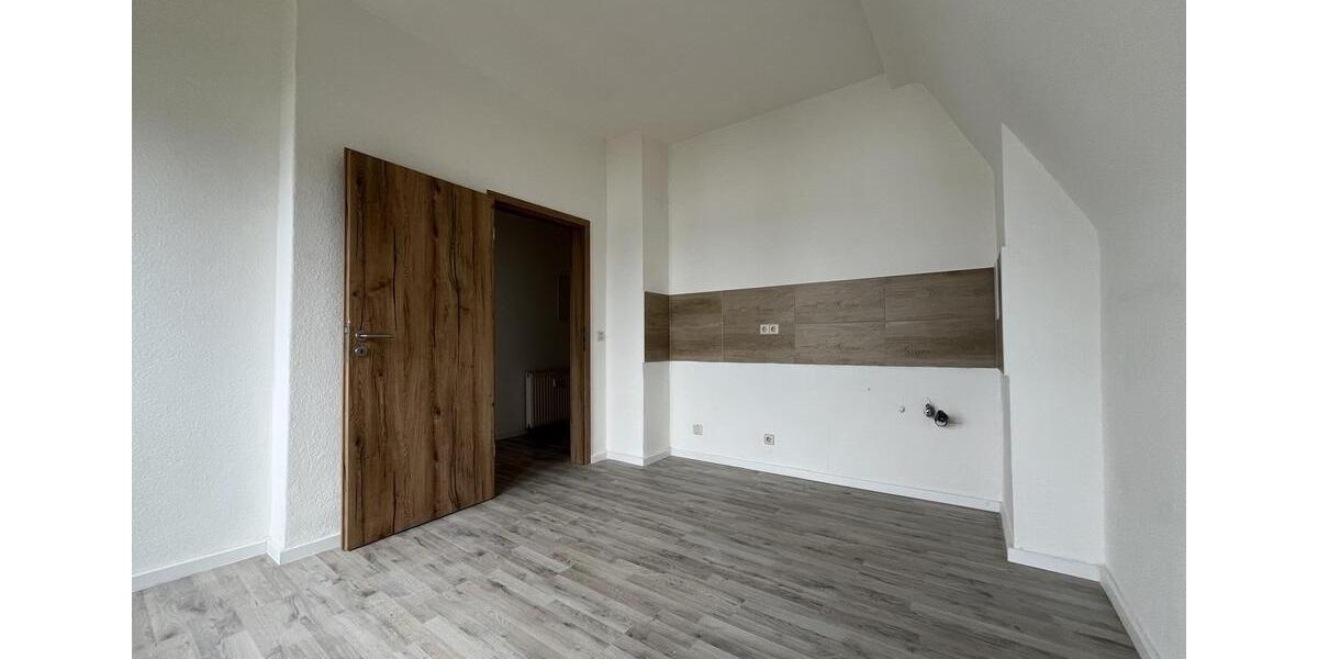Dachgeschoßwohnung Zwickau Zwickau-Nord - 3 Zimmer, 79 m&sup2;, 460&euro; | Angebot:26661294