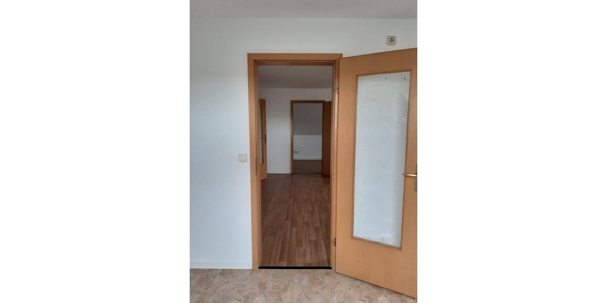 Erdgeschoßwohnung Penig - 2.5 Zimmer, 65 m&sup2;, 400&euro; | Angebot:21210311