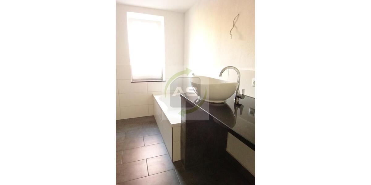 Etagenwohnung Meerane - 3 Zimmer, 82 m&sup2;, 595&euro; | Angebot:25365173