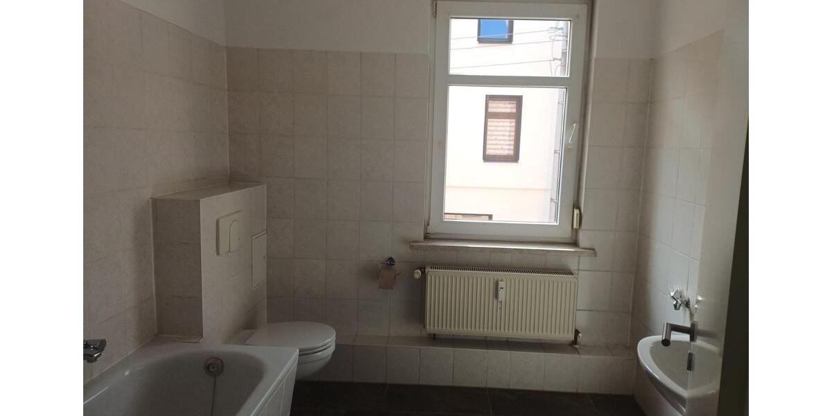 Etagenwohnung Meerane - 4 Zimmer, 98 m&sup2;, 564&euro; | Angebot:25251589