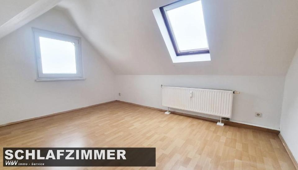 Etagenwohnung Zwickau Neuplanitz - 3 Zimmer, 83 m&sup2;, 450&euro; | Angebot:25230891