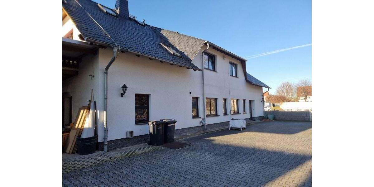 Mehrfamilienhaus, Wohnhaus Neukirchen - 8 Zimmer, 205 m&sup2;, 350.000&euro; | Angebot:25692023