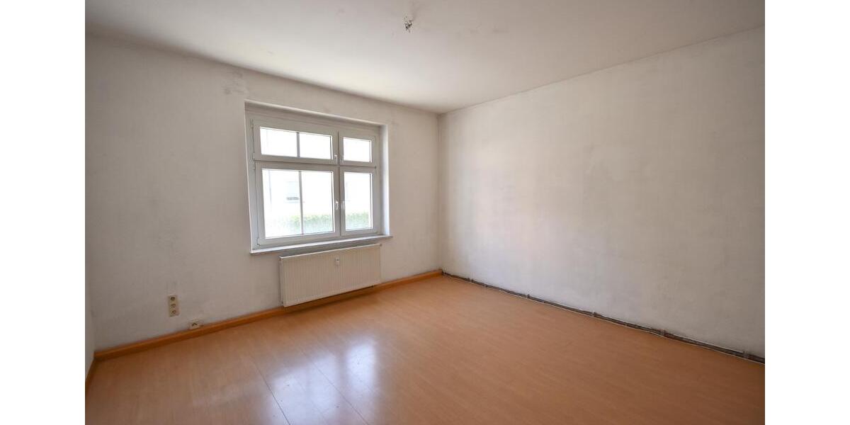 Etagenwohnung Zwickau Zwickau-Nord - 4 Zimmer, 103 m&sup2;, 300&euro; | Angebot:26578494