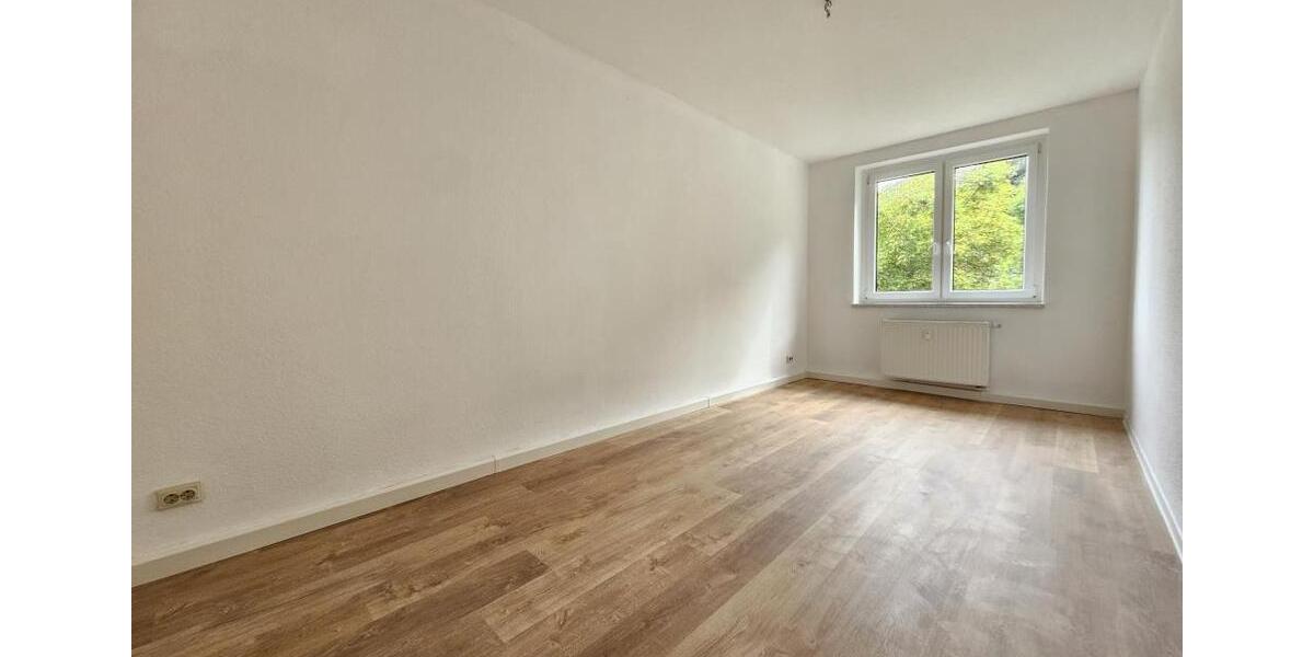 Etagenwohnung Aue-Bad Schlema Bad Schlema - 3 Zimmer, 84 m&sup2;, 439&euro; | Angebot:25084332