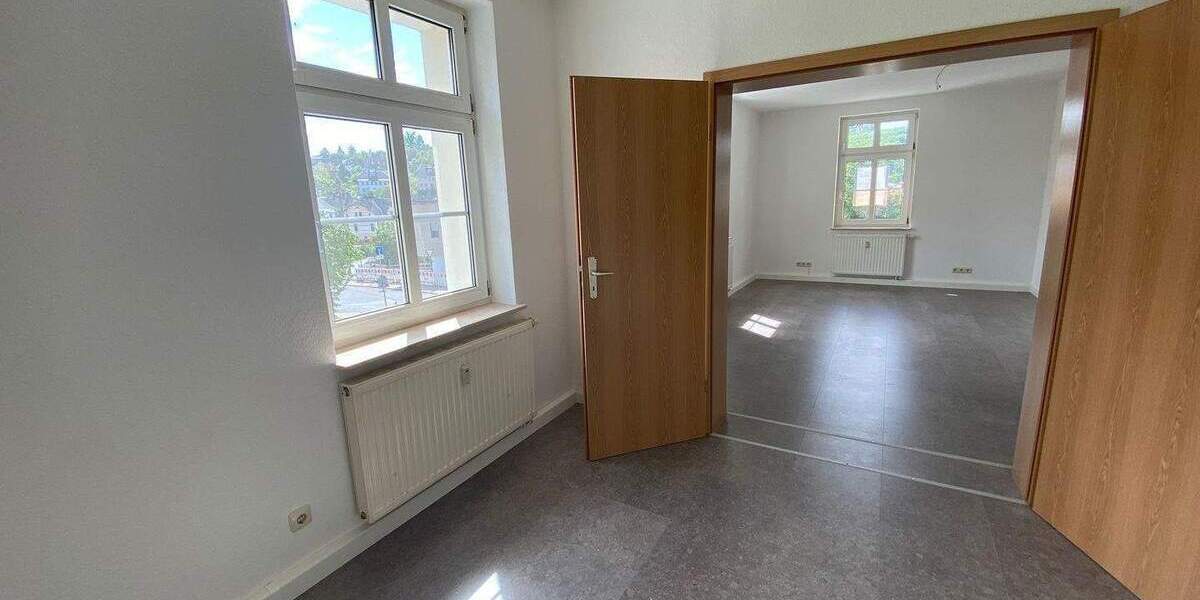 Etagenwohnung Gornsdorf - 5 Zimmer, 120 m&sup2;, 750&euro; | Angebot:25660629
