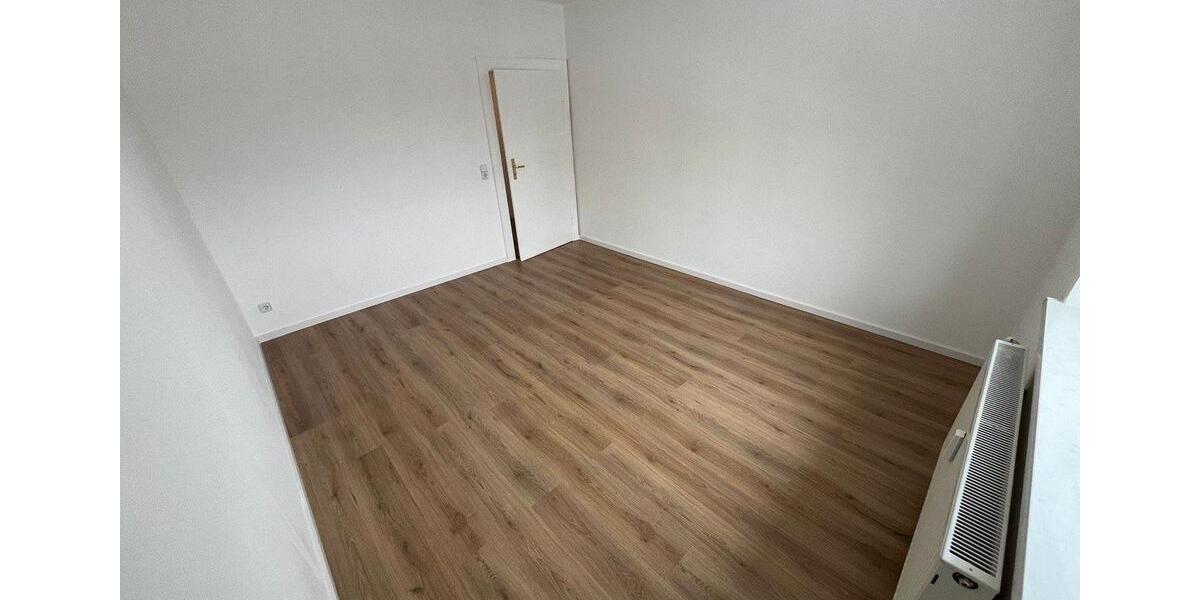 Etagenwohnung Glauchau - 2 Zimmer, 53 m&sup2;, 310&euro; | Angebot:25106968