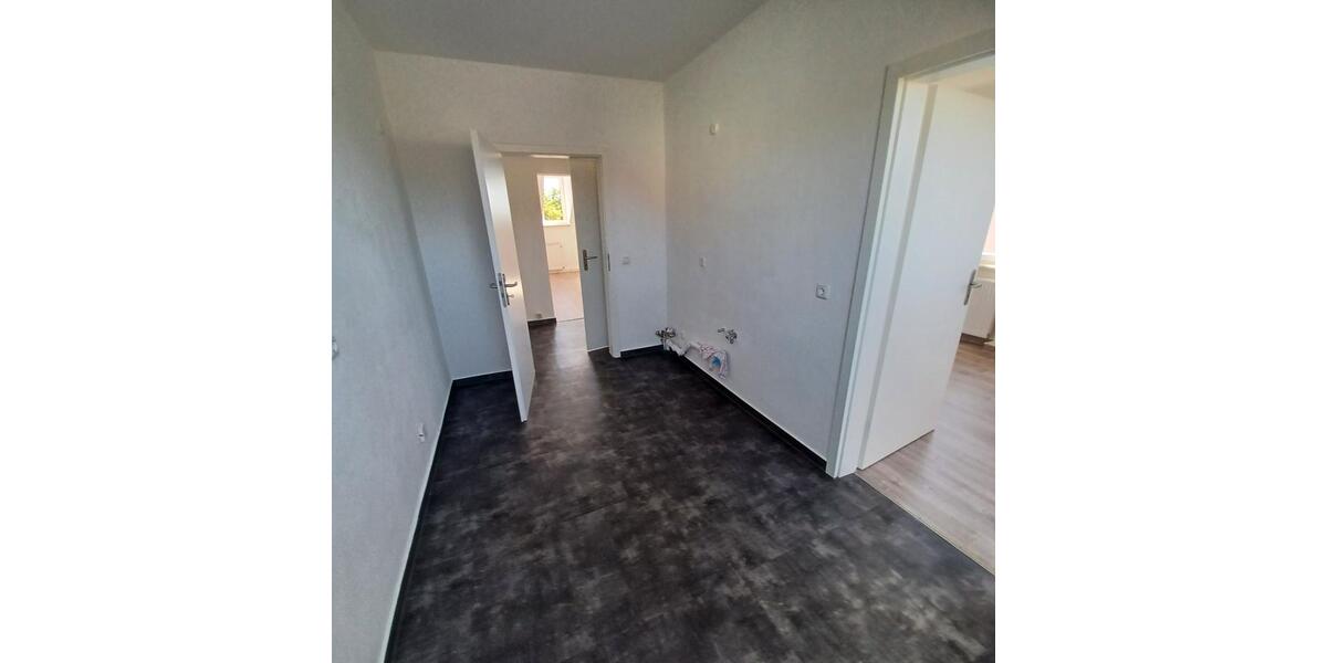 Dachgeschoßwohnung Zwickau Zwickau-West - 3 Zimmer, 62 m&sup2;, 340&euro; | Angebot:20618659