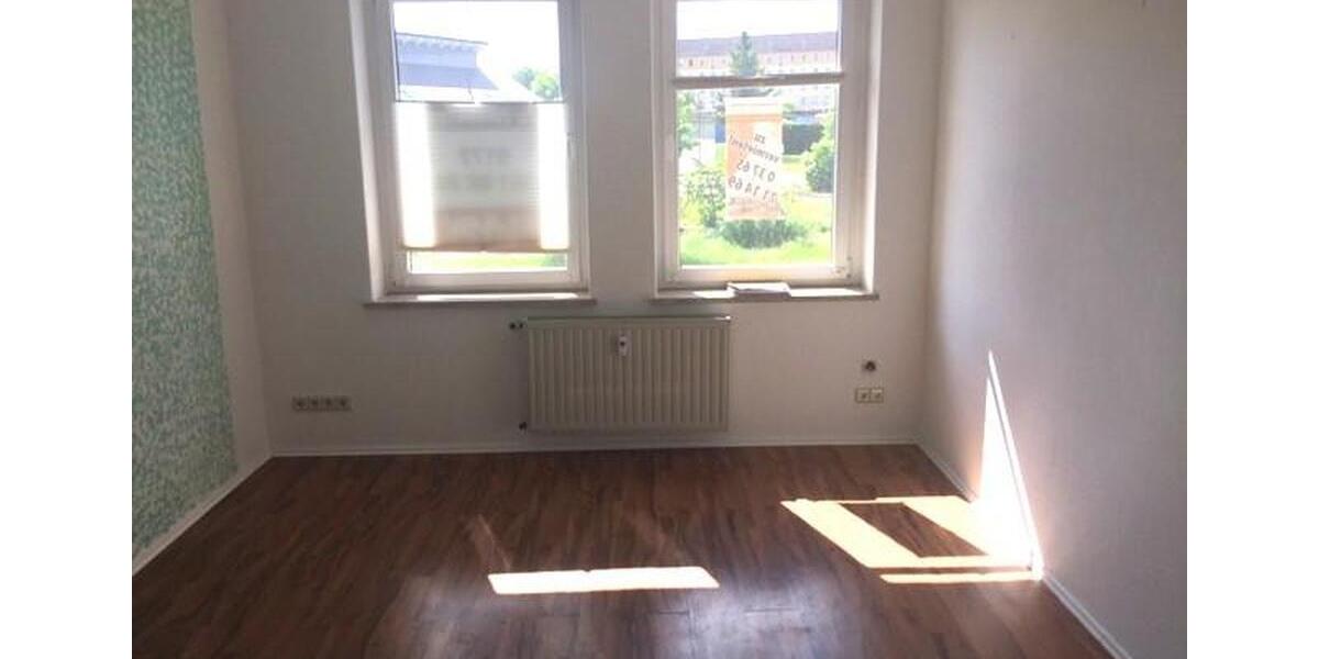 Etagenwohnung Reichenbach im Vogtland - 6 Zimmer, 133 m&sup2;, 699&euro; | Angebot:25919813
