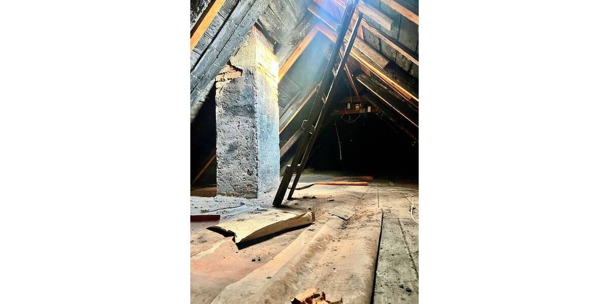 Mehrfamilienhaus, Wohnhaus Lengenfeld - 4 Zimmer, 150 m&sup2;, 85.000&euro; | Angebot:25708235