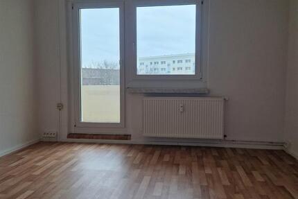 Wohnung Glauchau - 3 Zimmer, 55 m&sup2;, 330&euro; | Angebot:18910989