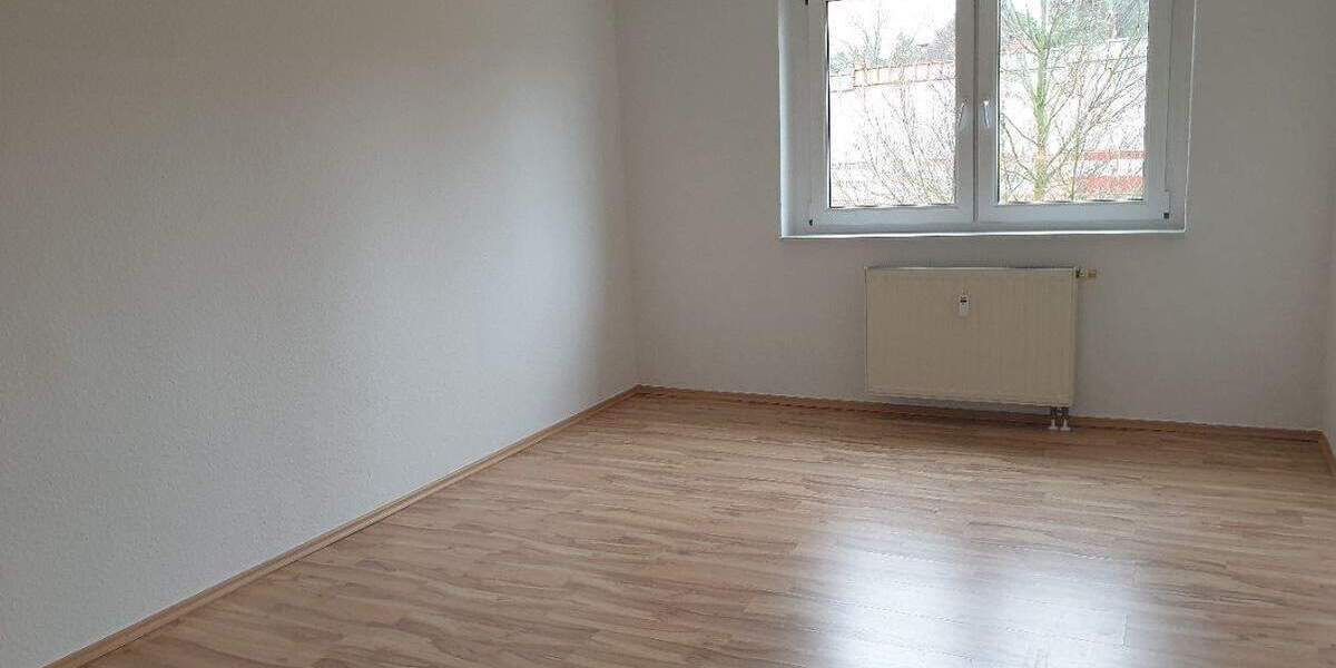 Etagenwohnung Zwickau Oberhohndorf - 2 Zimmer, 45 m&sup2;, 220&euro; | Angebot:25734193