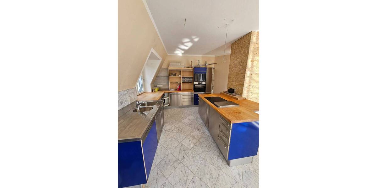 Etagenwohnung Crimmitschau - 5 Zimmer, 248 m&sup2;, 446.400&euro; | Angebot:25958956