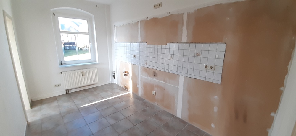 helle Drei-Zimmer-Wohnung in ruhiger Lage mit guter Fernsicht - Etagenwohnung Lauter-Bernsbach Bernsbach | Angebot:14517883