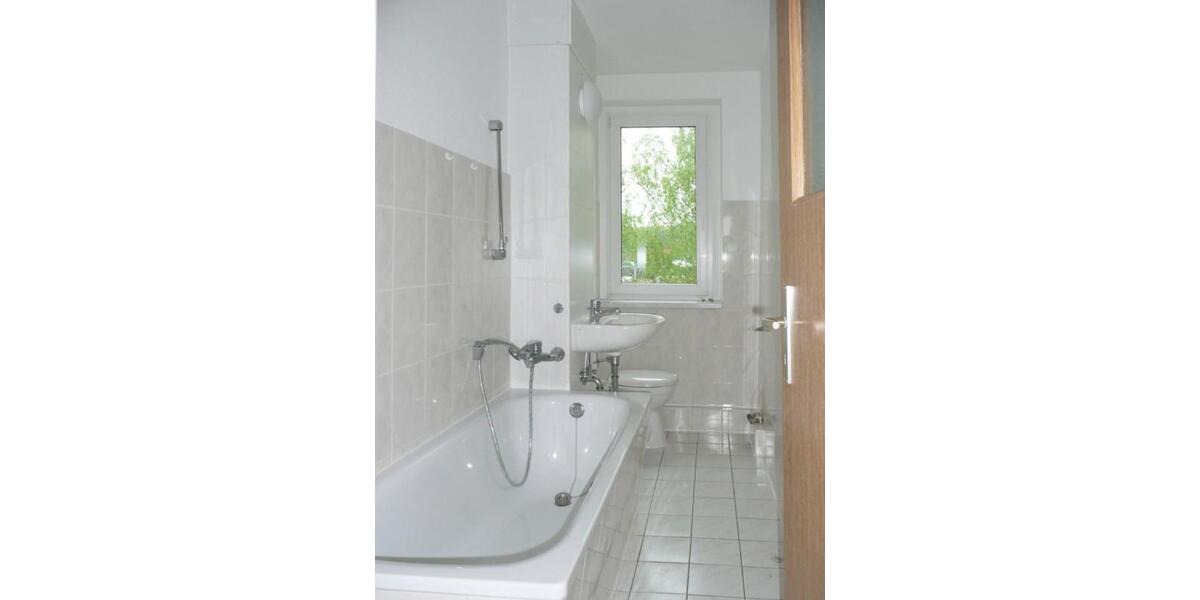 Etagenwohnung Limbach-Oberfrohna Oberfrohna - 3 Zimmer, 58 m&sup2;, 330&euro; | Angebot:25249799