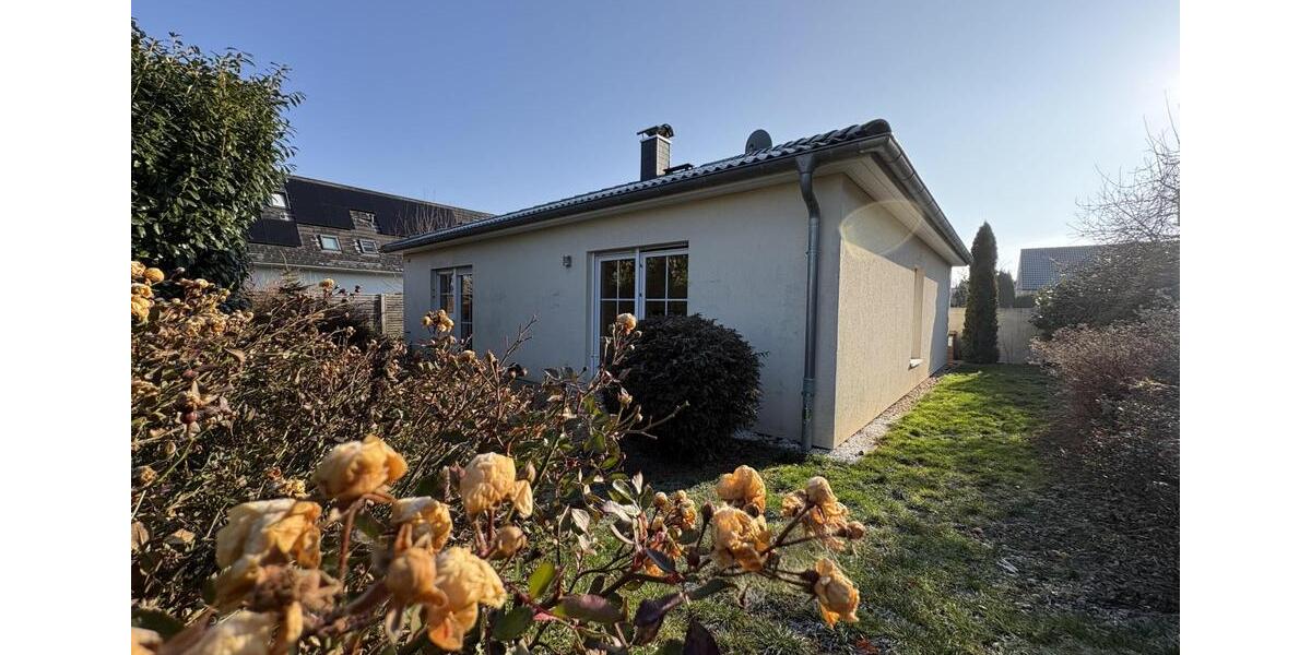 Einfamilienhaus Zwickau Cainsdorf - 3 Zimmer, 95 m&sup2;, 1.300&euro; | Angebot:24963886