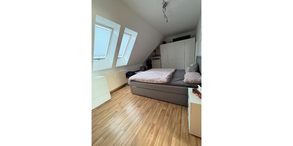 Dachgeschoßwohnung Waldenburg - 2 Zimmer, 60 m&sup2;, 295&euro; | Angebot:25830318