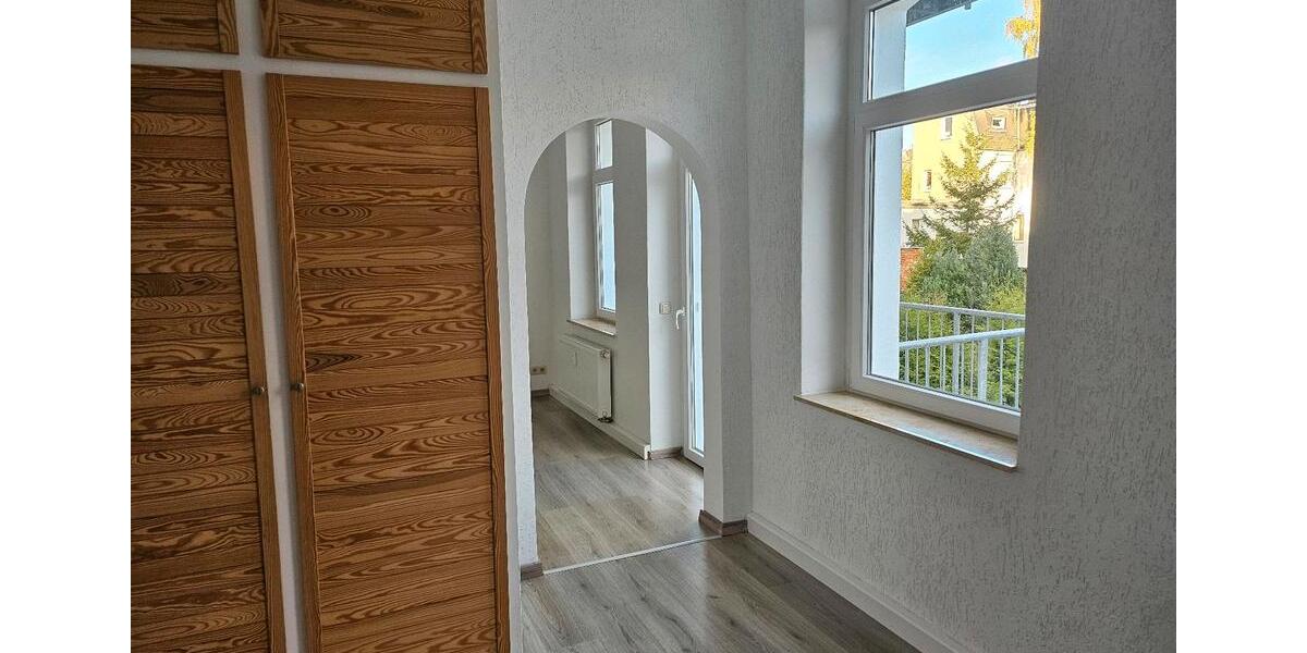 Etagenwohnung Greiz - 2 Zimmer, 77 m&sup2;, 430&euro; | Angebot:25792969