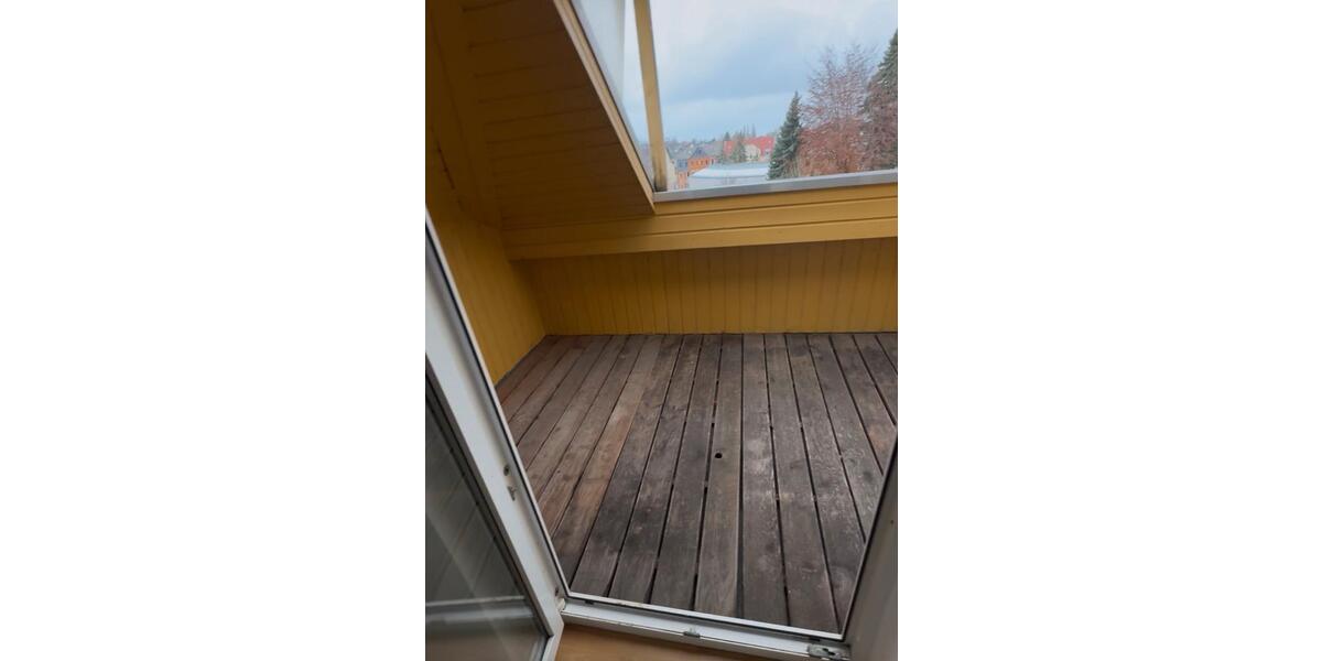 Dachgeschoßwohnung Limbach-Oberfrohna Oberfrohna - 2 Zimmer, 38 m&sup2;, 334&euro; | Angebot:25751816