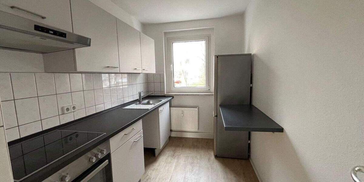 Etagenwohnung Zwickau Marienthal - 3 Zimmer, 56 m&sup2;, 350&euro; | Angebot:25800089