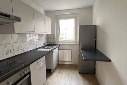 Wohnung Zwickau Marienthal - 3 Zimmer, 56 m&sup2;, 350&euro; | Angebot:25800089