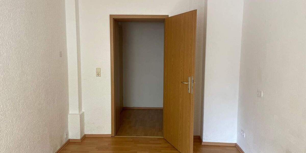 Etagenwohnung Aue - 4 Zimmer, 95 m&sup2;, 414&euro; | Angebot:25774756