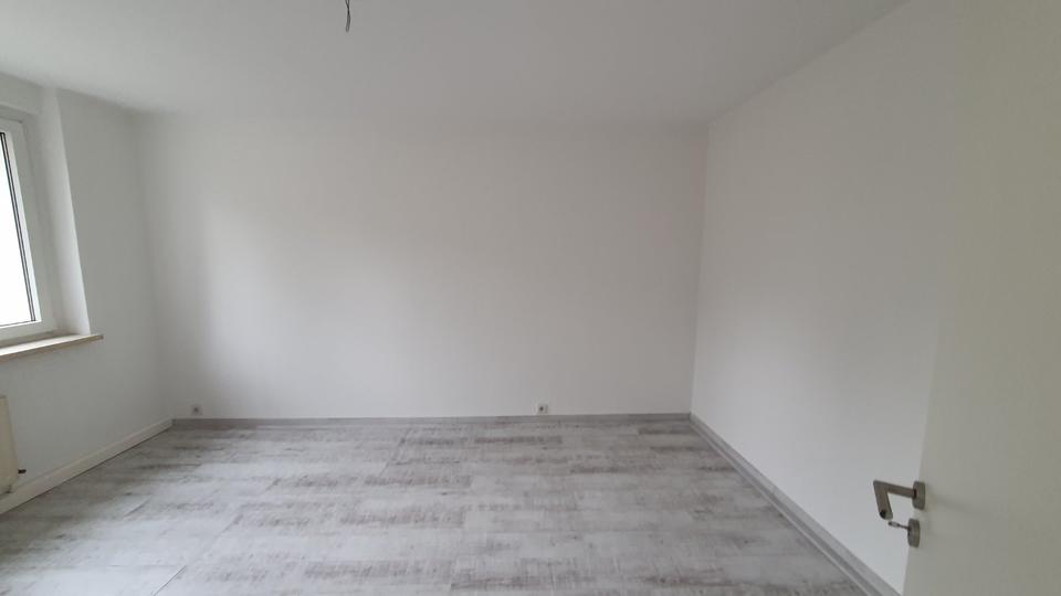Erdgeschoßwohnung Wildenfels - 3 Zimmer, 56 m&sup2;, 270&euro; | Angebot:25055997