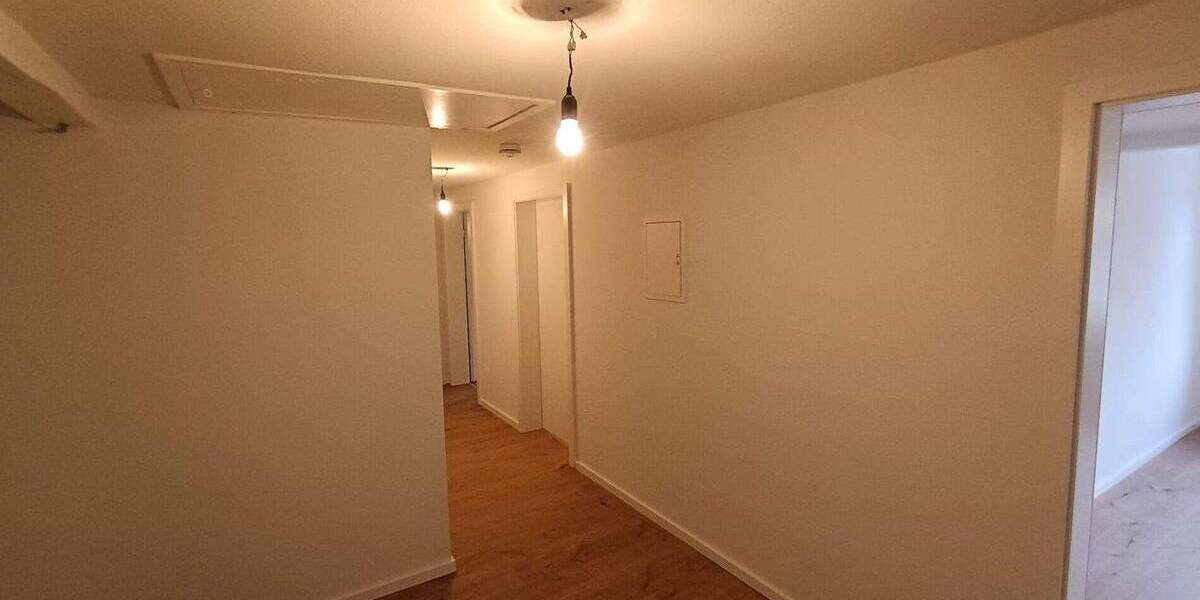 Etagenwohnung Reichenbach im Vogtland Reichenbach - 3 Zimmer, 74 m&sup2;, 450&euro; | Angebot:25665720