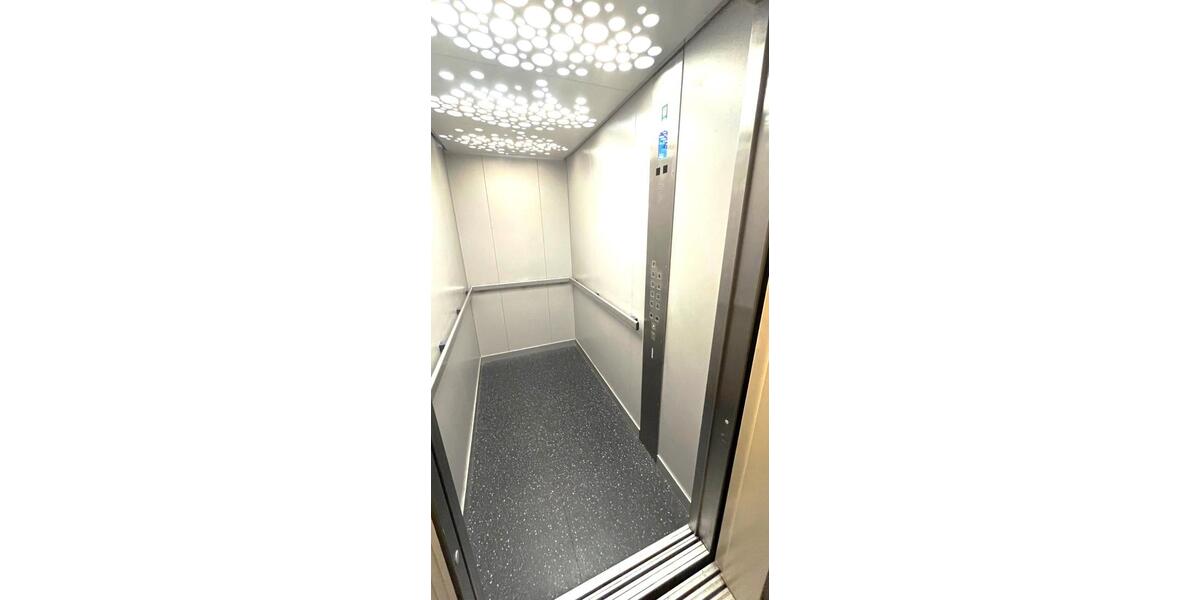 Dachgeschoßwohnung Zwickau Auerbach - 2 Zimmer, 66 m&sup2;, 480&euro; | Angebot:25438235