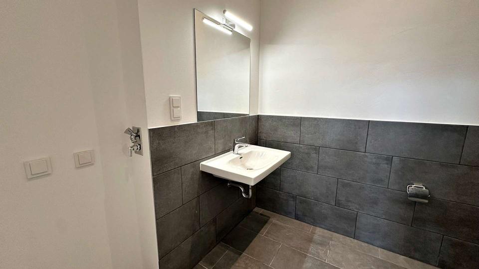 Etagenwohnung Zwickau - 2 Zimmer, 47 m&sup2;, 420&euro; | Angebot:23875293