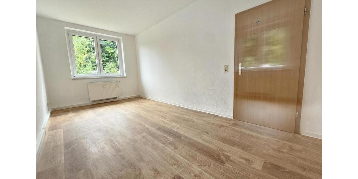 Etagenwohnung Aue-Bad Schlema Bad Schlema - 3 Zimmer, 84 m&sup2;, 439&euro; | Angebot:25084332