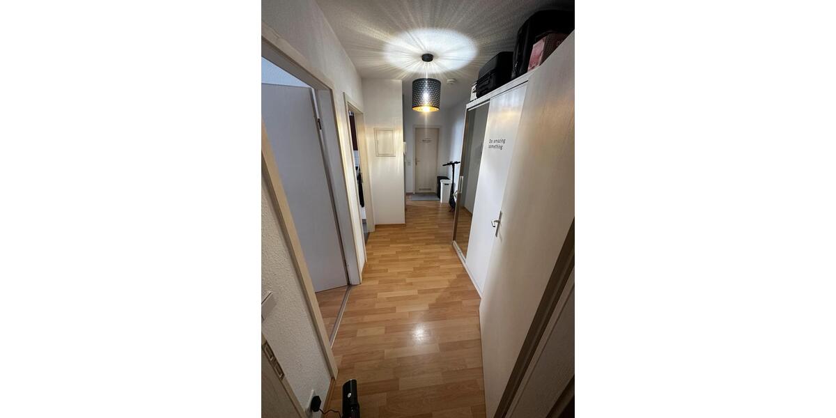 Etagenwohnung Zwickau - 2 Zimmer, 67 m&sup2;, 435&euro; | Angebot:25924998