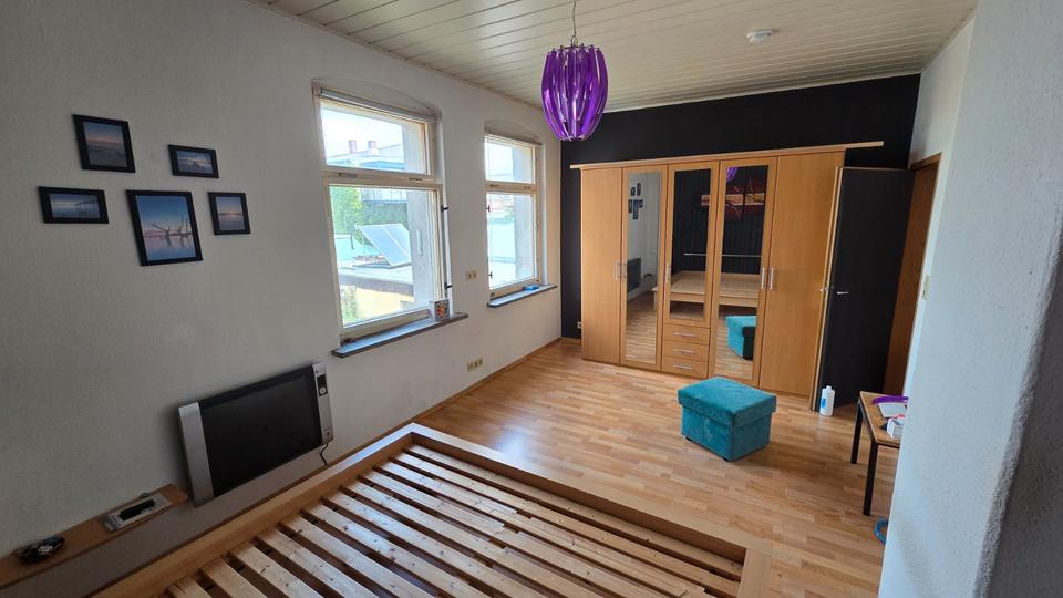Reihenhaus Crimmitschau - 6 Zimmer, 103 m&sup2;, 70.000&euro; | Angebot:27085582