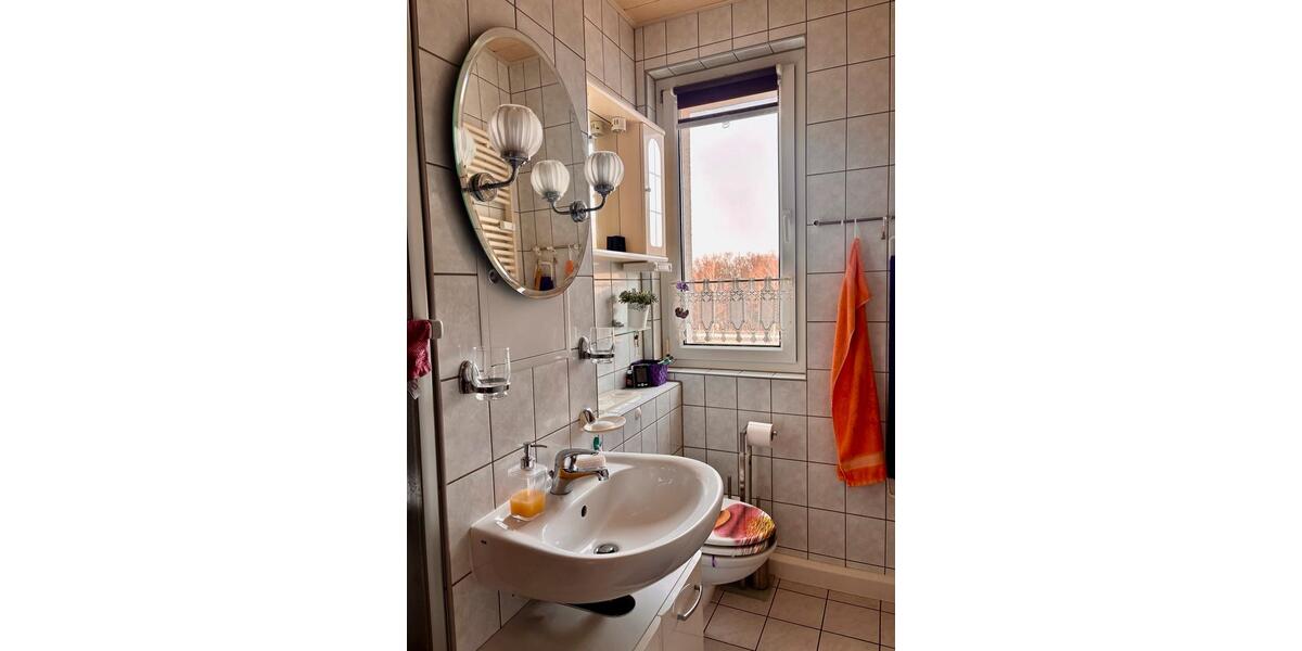 Etagenwohnung Zwickau Auerbach - 2 Zimmer, 51 m&sup2;, 49.000&euro; | Angebot:25611803