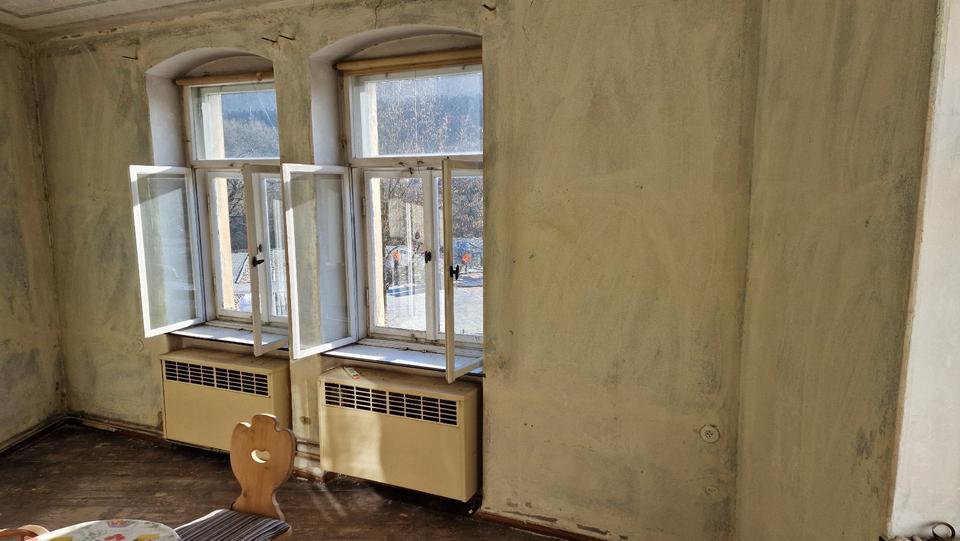 Mehrfamilienhaus, Wohnhaus Aue-Bad Schlema Bad Schlema - 15 Zimmer, 450 m&sup2;, 75.000&euro; | Angebot:25363051