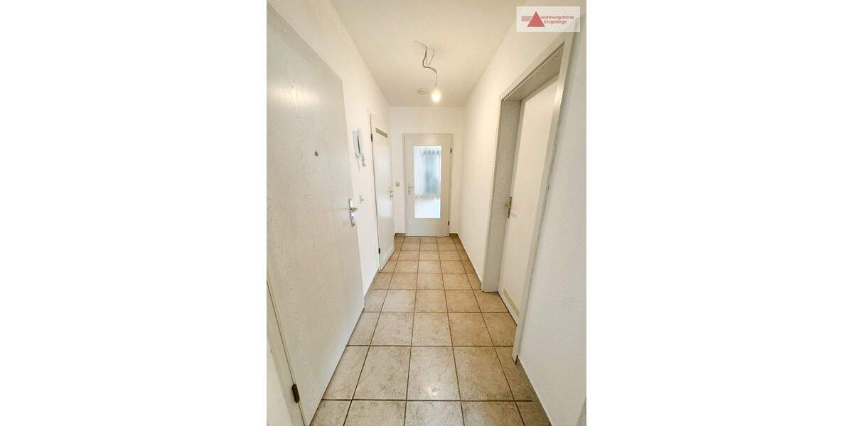 Etagenwohnung Aue - 2 Zimmer, 64 m&sup2;, 387&euro; | Angebot:25776719