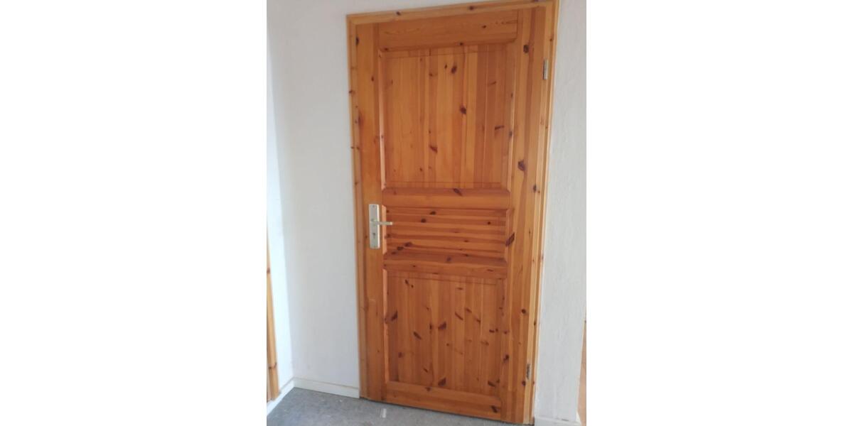 Hochparterre Hohenstein-Ernstthal Ernstthal - 6 Zimmer, 133 m&sup2;, 700&euro; | Angebot:24779923