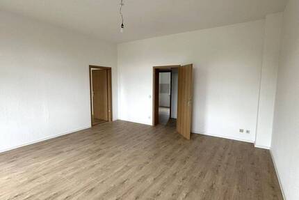 Wohnung Zwickau Bahnhofsvorstadt - 3 Zimmer, 72 m&sup2;, 342&euro; | Angebot:25997401