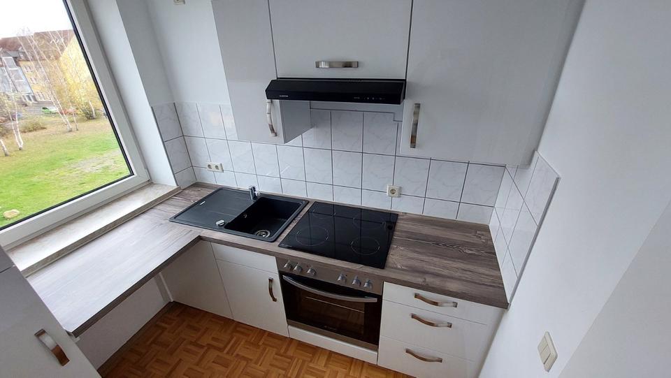 Etagenwohnung Zwickau - 2 Zimmer, 48 m&sup2;, 295&euro; | Angebot:25872493