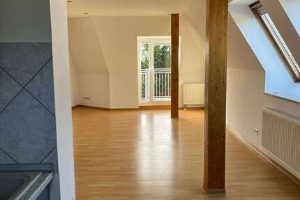 Wohnung Zwickau Marienthal Ost - 3 Zimmer, 84 m&sup2;, 140.000&euro; | Angebot:26004195