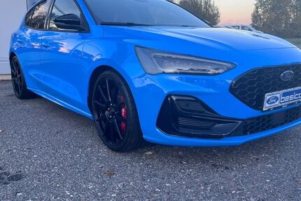 Ford Focus 17.500 km 42.790 &euro; Glauchau 08371