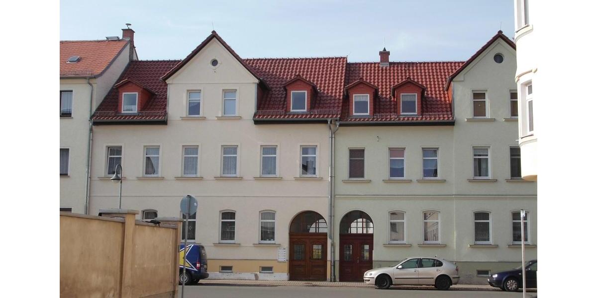 Dachgeschoßwohnung Schmölln - 2 Zimmer, 52 m&sup2;, 334&euro; | Angebot:25758191