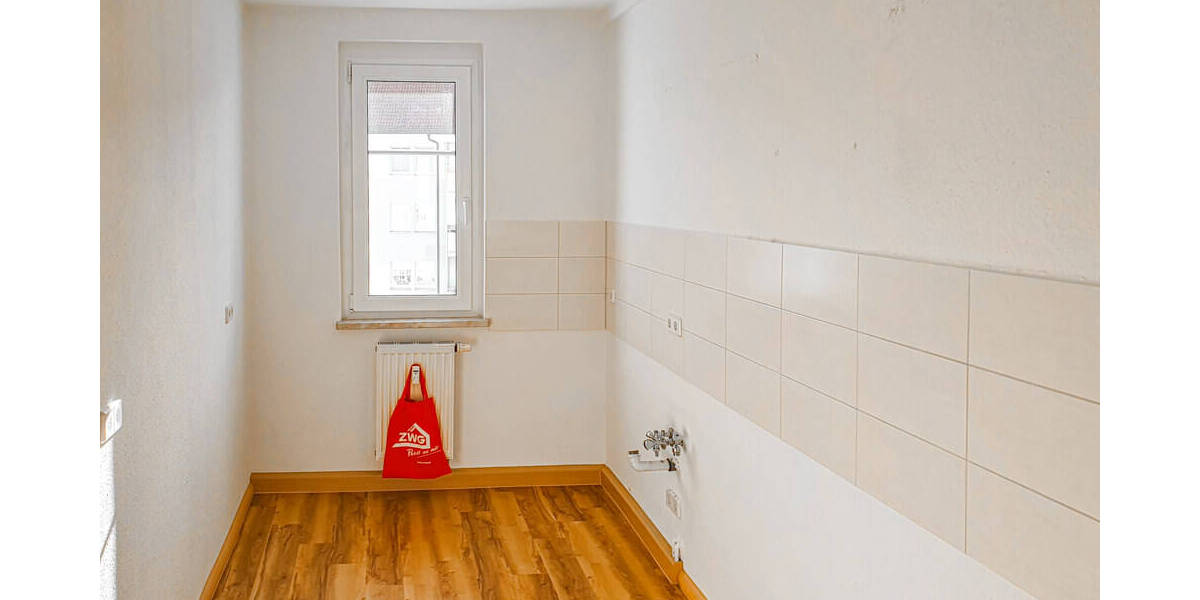 Etagenwohnung Zwickau Eckersbach - 2 Zimmer, 48 m&sup2;, 360&euro; | Angebot:25668557