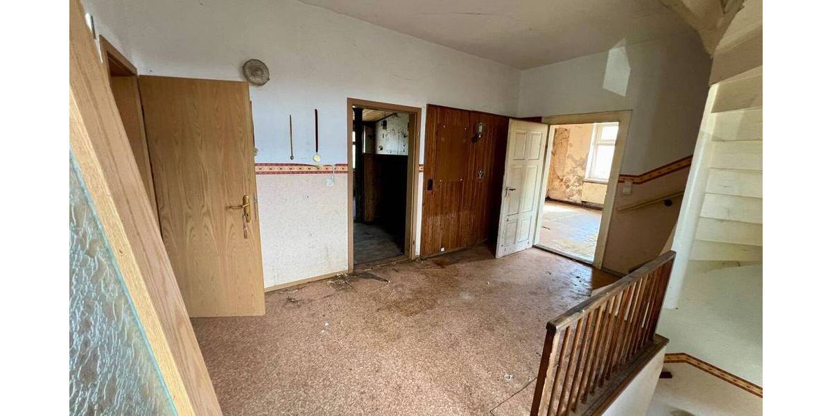 Einfamilienhaus Falkenstein Oberlauterbach - 8 Zimmer, 110 m&sup2;, 49.000&euro; | Angebot:25929611