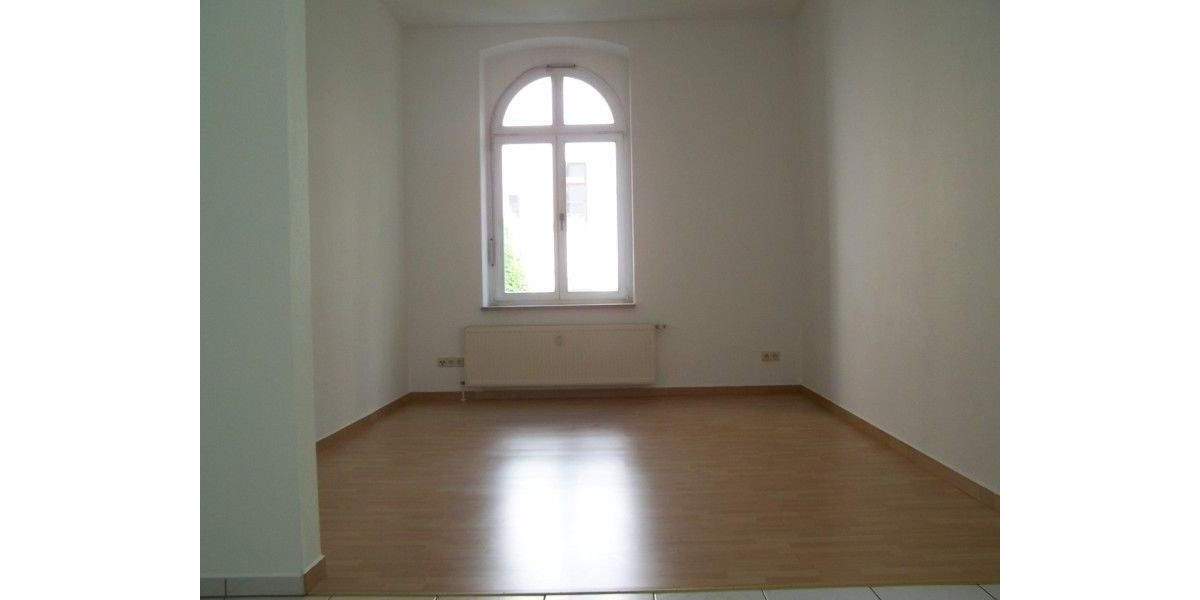 Etagenwohnung Zwickau Innenstadt - 2 Zimmer, 57 m&sup2;, 285&euro; | Angebot:25734778