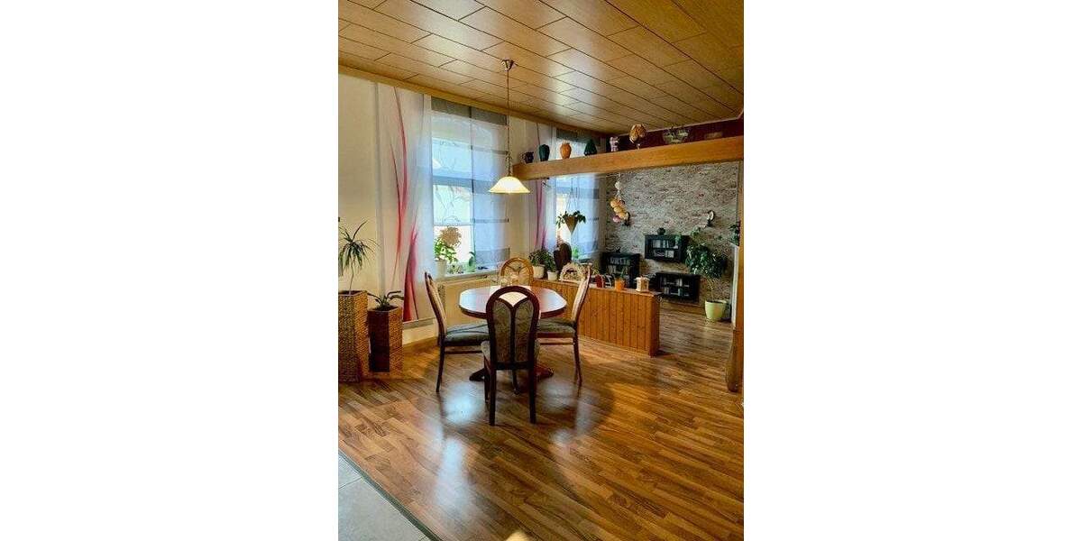 Reihenmittelhaus Reichenbach - 6 Zimmer, 161 m&sup2;, 125.000&euro; | Angebot:25864350